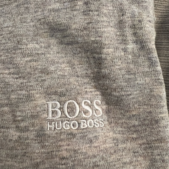 Hugo Boss shirt- long sleeve-new - Picture 3 of 12